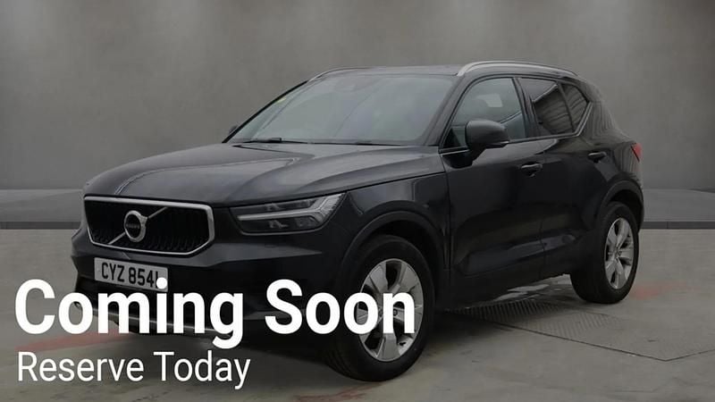 Used Volvo XC40 Momentum 150 HP (110 kW) 2019 Black SUV