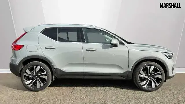 Usado Volvo XC40 Ultra 163 HP (119 kW) 2024 SUV