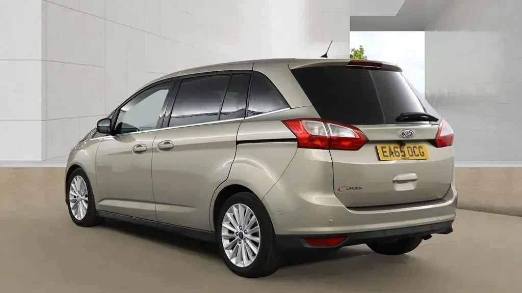 Used Ford Grand C-Max Titanium 2015 Silver MPV