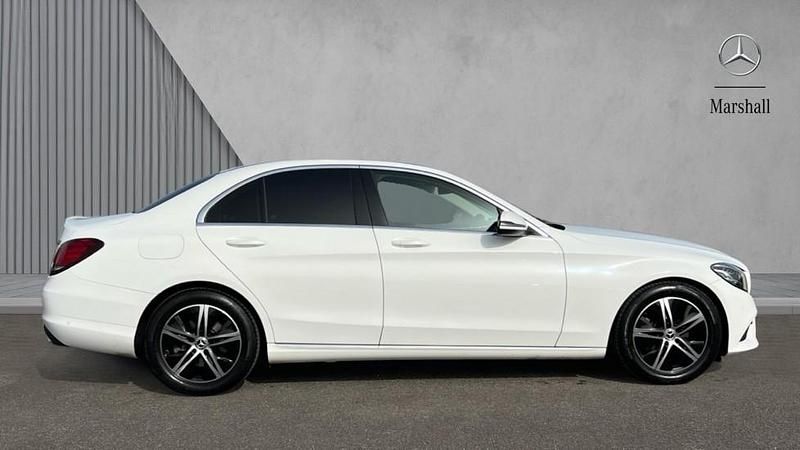Used Mercedes C220 194 HP (142 kW) 2018 White Sedan