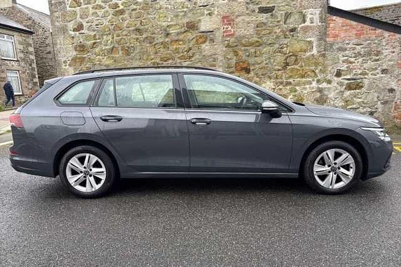 Usado VW Golf VIII 110 HP (80 kW) 2020