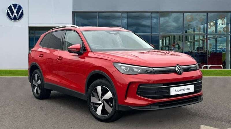 Persimmon red metallic Used 2025 VW Tiguan Match SUV | £35,655 - Image 1/4