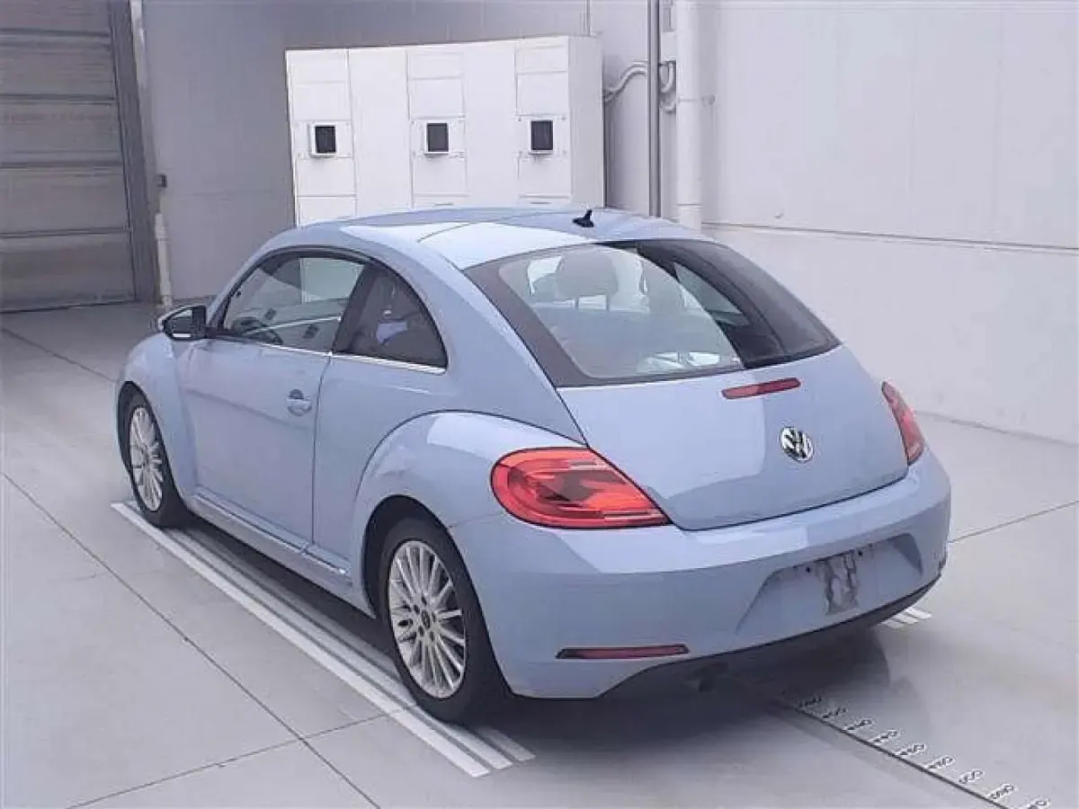 Used VW Beetle Design 2013 Blue Hatchback