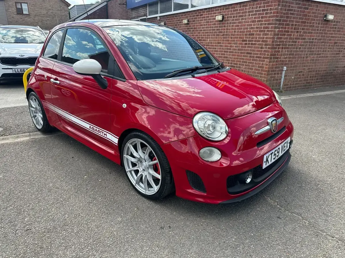 Used Abarth 500 Esseesse 135 HP (99 kW) 2009 Red Hatchback