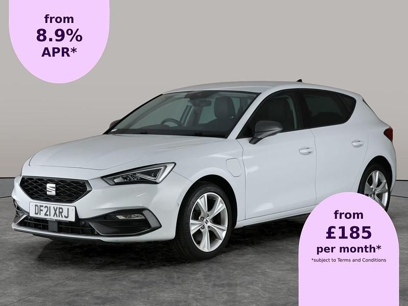 White Used 2021 Seat Leon FR Hatchback | £14,174 (Fair price) - Image 1/1