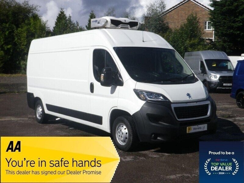 White Used 2020 Peugeot Boxer Van | £13,995 (Super price) - Image 1/2