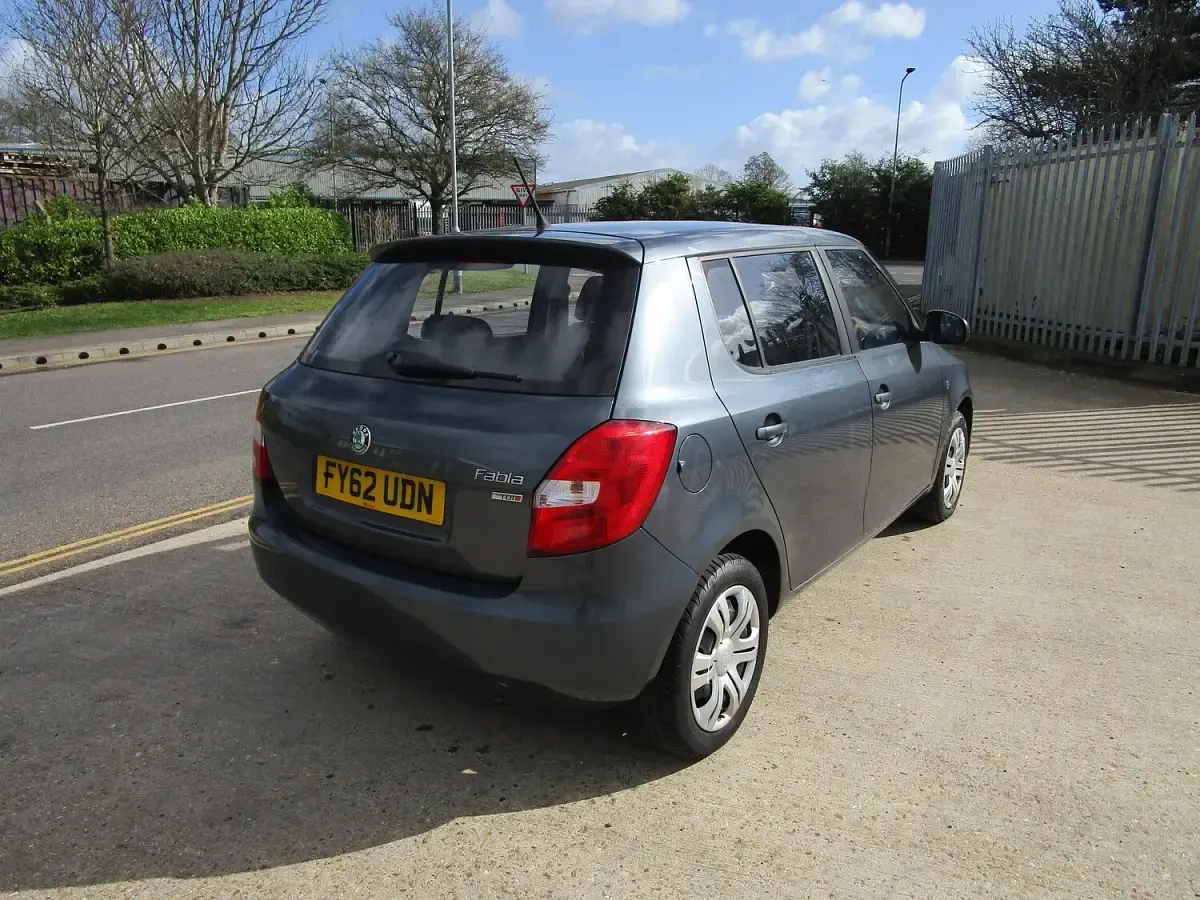 Used Skoda Fabia 90 HP (66 kW) 2012 Grey Hatchback