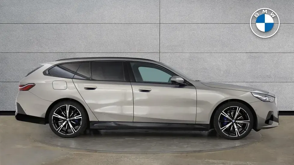 Used BMW 530e M Sport 295 HP (216 kW) 2025 Grey Estate