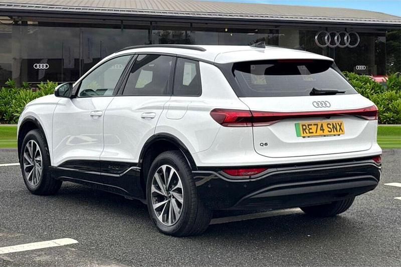 Used Audi e-tron Sport 225 kW (306 HP) 2024 White SUV