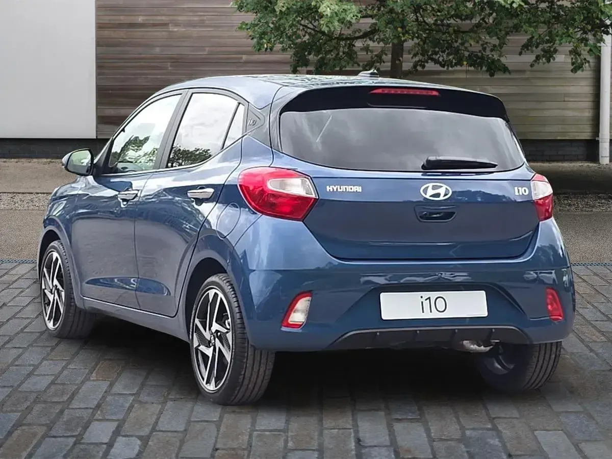 New Hyundai i10 Premium 90 HP (66 kW) 2026 Grey Hatchback
