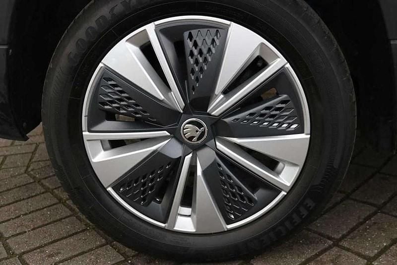 Used Skoda Karoq SE Drive 150 HP (110 kW) 2022 Energy blue SUV