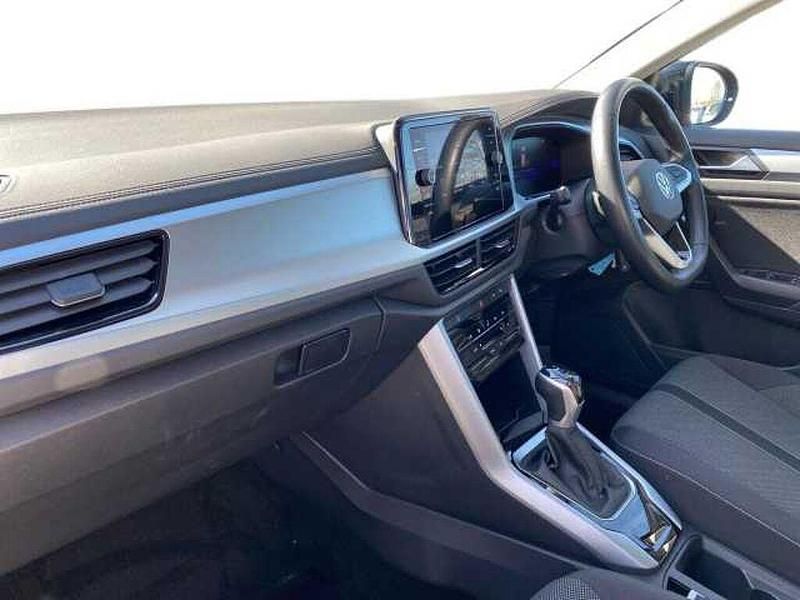 Used VW T-Roc Life 150 HP (110 kW) 2023 Black SUV