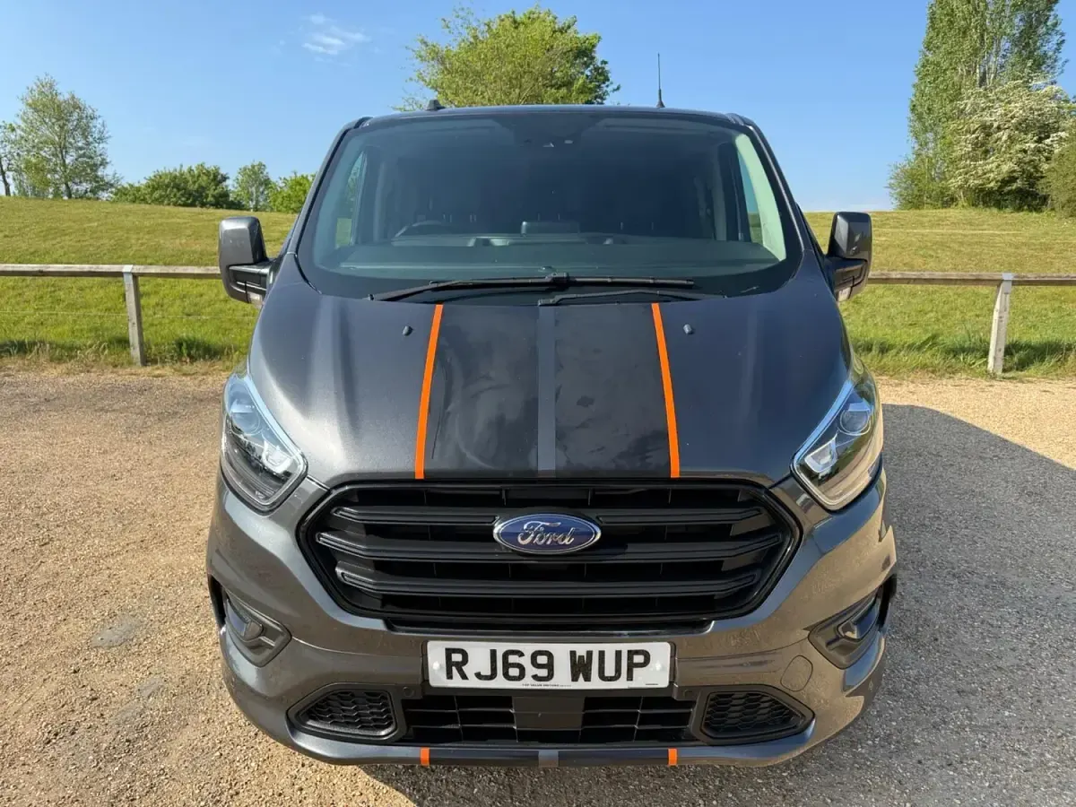 Used Ford Transit Custom Sport 185 HP (136 kW) 2019 Grey Van