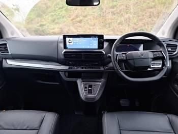 New Citroën Spacetourer 177 HP (130 kW) 2025 Cumulus grey MPV