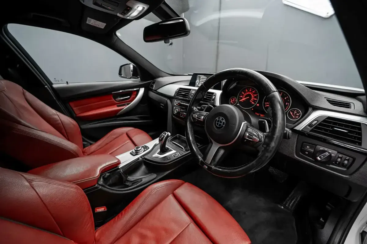 Used BMW 330 M Sport 2015 White Sedan