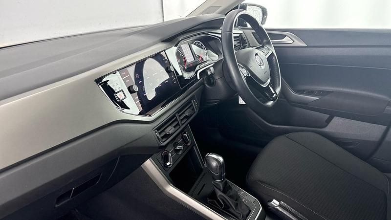 Used VW Polo SE 95 HP (69 kW) 2019 Grey Hatchback