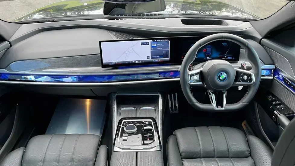 Used BMW M760e Comfort Edition 563 HP (414 kW) 2024 Blue Sedan
