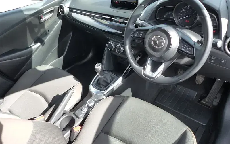 Used Mazda 2 75 HP (55 kW) 2023 Hatchback