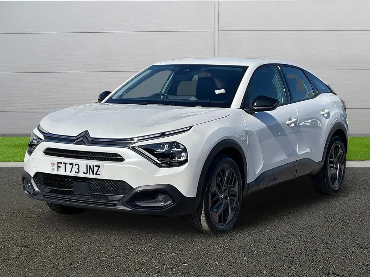 Käytetty Citroën C4 PureTech 2023 Valkoinen Katumaasturi