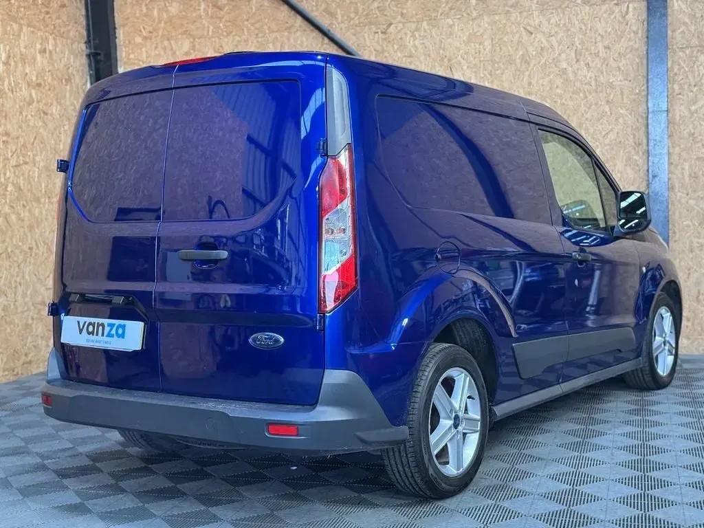 Used Ford Transit Connect Trend 100 HP (73 kW) 2018 Blue MPV