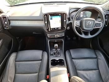 Used Volvo XC40 Inscription 163 HP (119 kW) 2021 Silver SUV