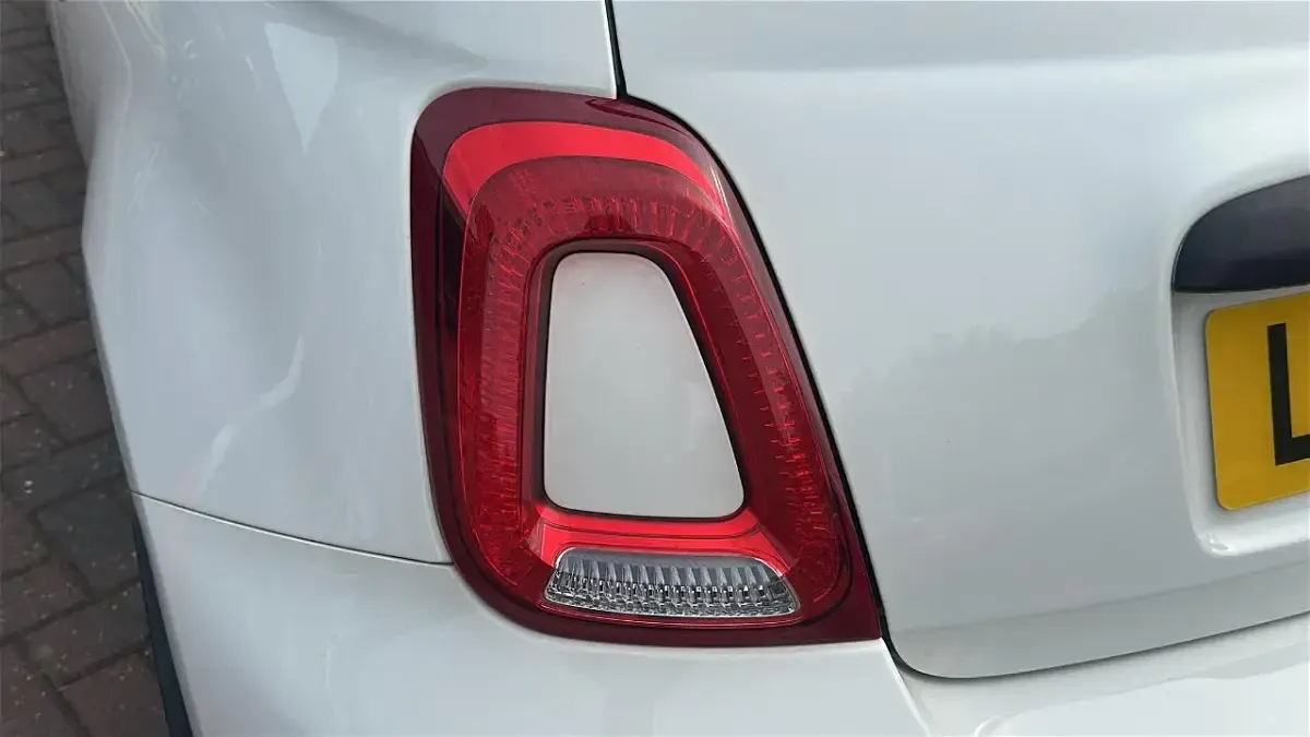 Used Abarth 595C 143 HP (105 kW) 2020 White Cabriolet
