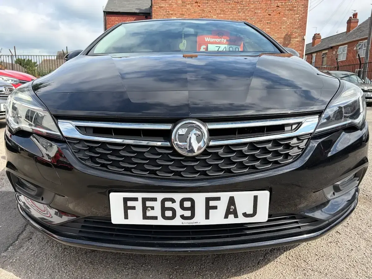 Used Vauxhall Astra 108 HP (79 kW) 2019 Black Hatchback