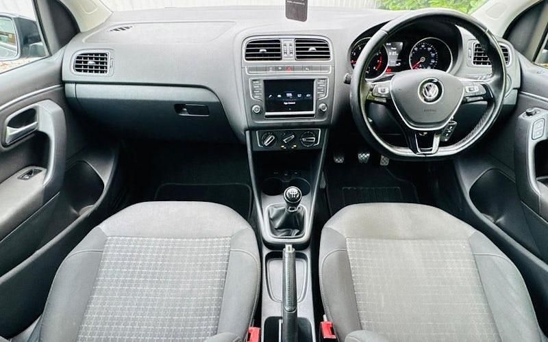 Used VW Polo Edition 90 HP (66 kW) 2017 Grey Hatchback