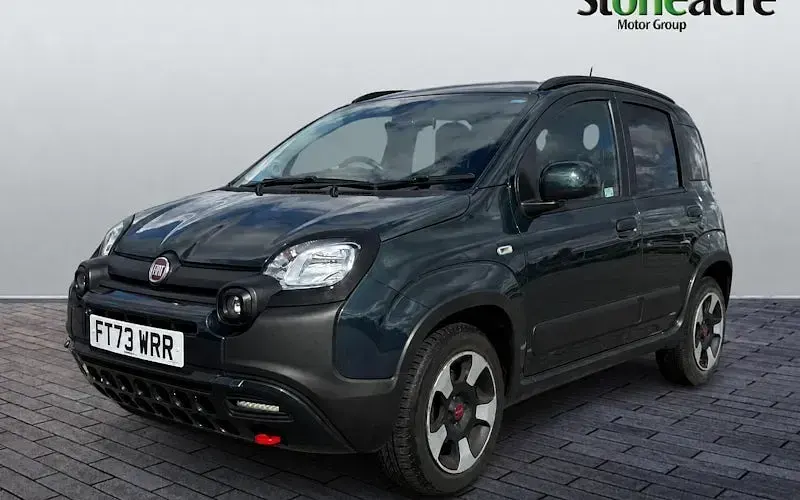 Used Fiat Panda 70 HP (51 kW) 2024 Green Hatchback