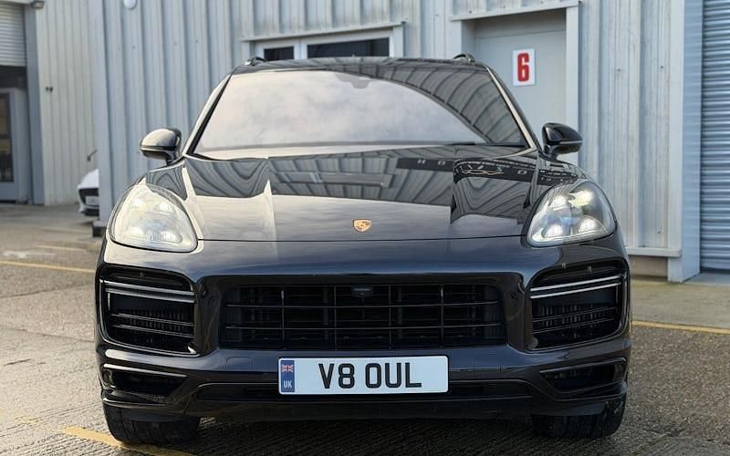 Used Porsche Cayenne Turbo E-Hybrid 680 HP (500 kW) 2022 SUV