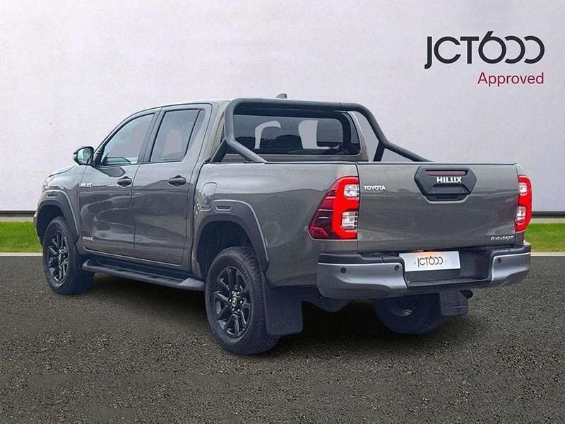 Used Toyota HiLux 204 HP (150 kW) 2025 Other Pickup