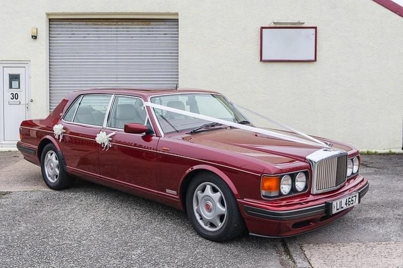 Red Used 1996 Bentley Turbo R Sedan | £1,000 - Image 1/1