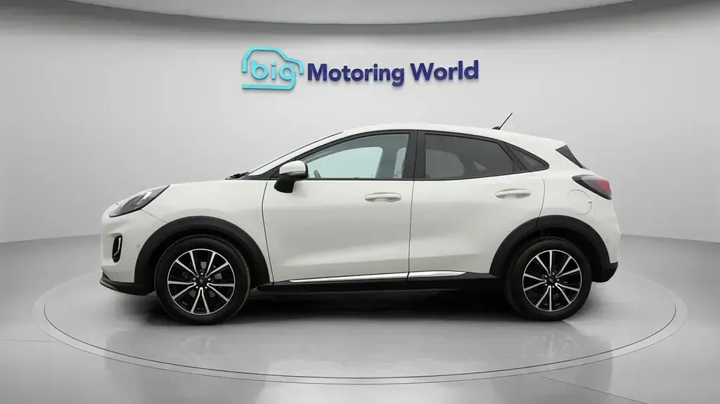 Usado Ford Puma Titanium 125 CV (91 kW) 2020 Blanco SUV