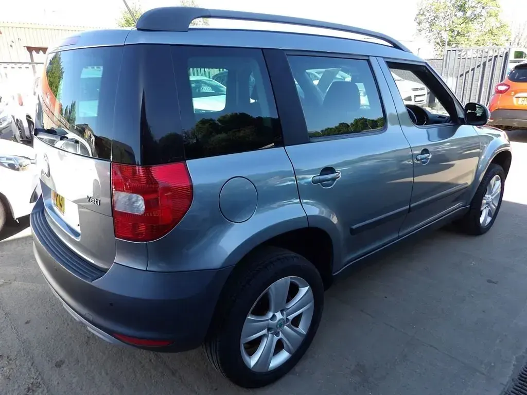 Used Skoda Yeti SE 110 HP (80 kW) 2013 Grey SUV