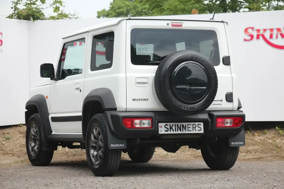Used Suzuki Jimny SZ5 102 HP (75 kW) 2020 White SUV