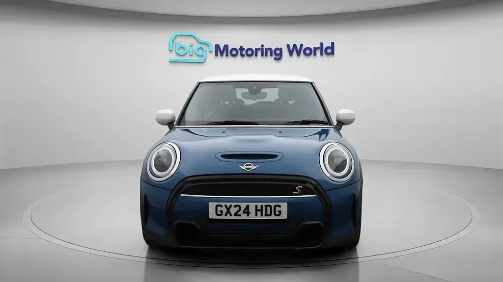 Gebraucht Mini Cooper S Exclusive 178 PS (130 kW) 2024 Blau Kleinwagen