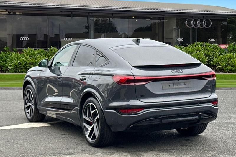 New Audi Q6 Sportback e-tron Premium 284 kW (387 HP) 2025 Grey SUV