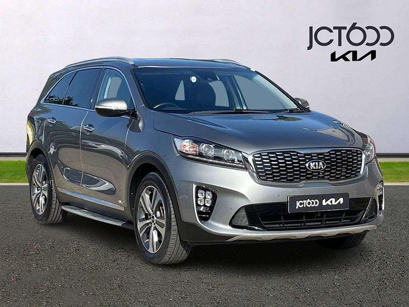 Grey Used 2019 Kia Sorento GT-Line SUV | £21,899 (Fair price) - Image 1/4