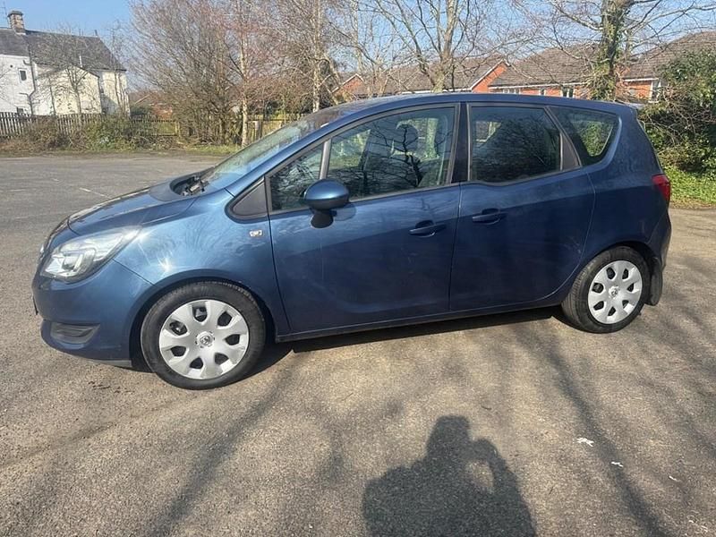 Second-hand Vauxhall Meriva S 2014 Albastru Monovolum