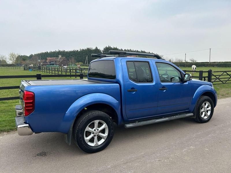 Used Nissan Navara Tekna 190 HP (139 kW) 2013 Blue Pickup