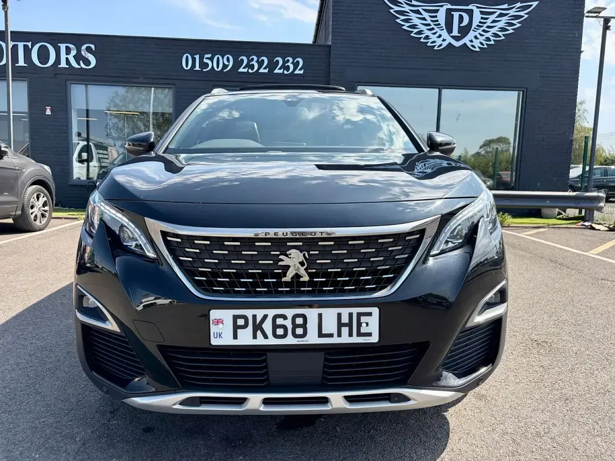 Used Peugeot 5008 Premium 130 HP (95 kW) 2018 Black SUV