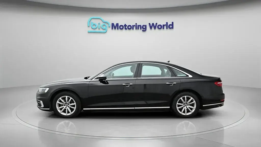 Usado Audi A8 340 HP (250 kW) 2019 Preto Sedan