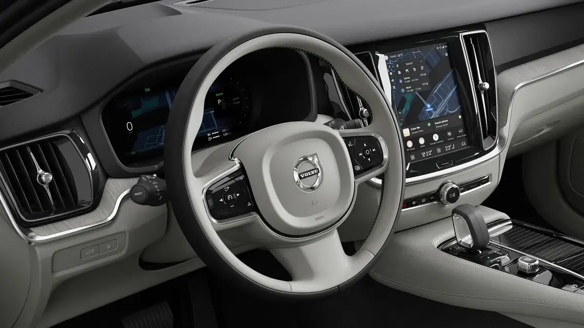 New Volvo V60 Plus 334 HP (245 kW) 2026 Denim blue Estate