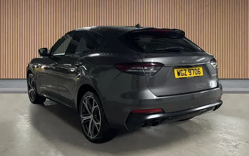Used Maserati Levante 350 HP (257 kW) 2022 Grey SUV