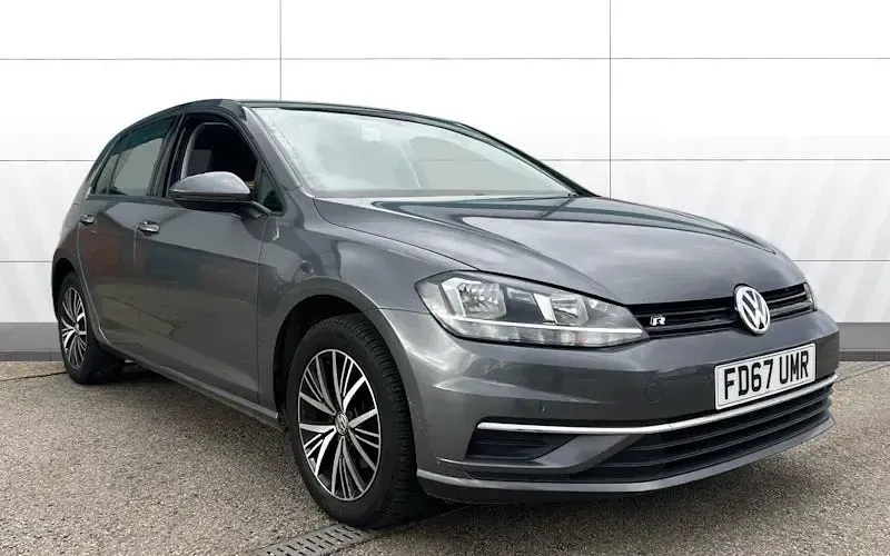 Used VW Golf VII SE 125 HP (91 kW) 2017 Hatchback