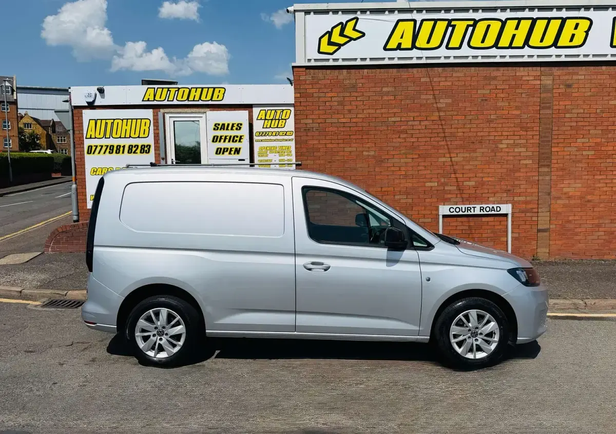 Used VW Caddy Pro 122 HP (89 kW) 2022 Silver MPV