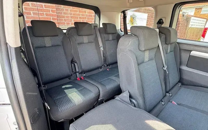 Używany Peugeot Traveller Active 144 KM (105 kW) 2022 Biały Minivan