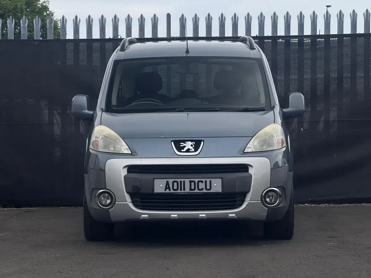 Used Peugeot Partner Tepee Outdoor 2011 Grey MPV