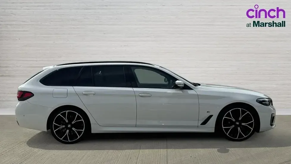 Used BMW 520 M Sport 184 HP (135 kW) 2022 White Sedan