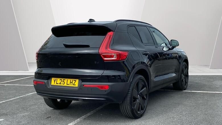 Used Volvo XC40 Plus 197 HP (144 kW) 2025 SUV